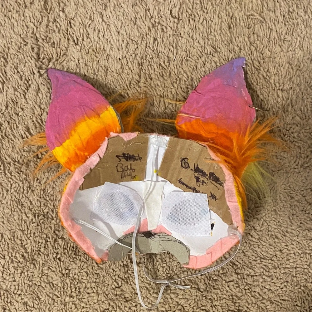 Colorful sunset bat-dragon mask for all ages - Picture 2 of 4